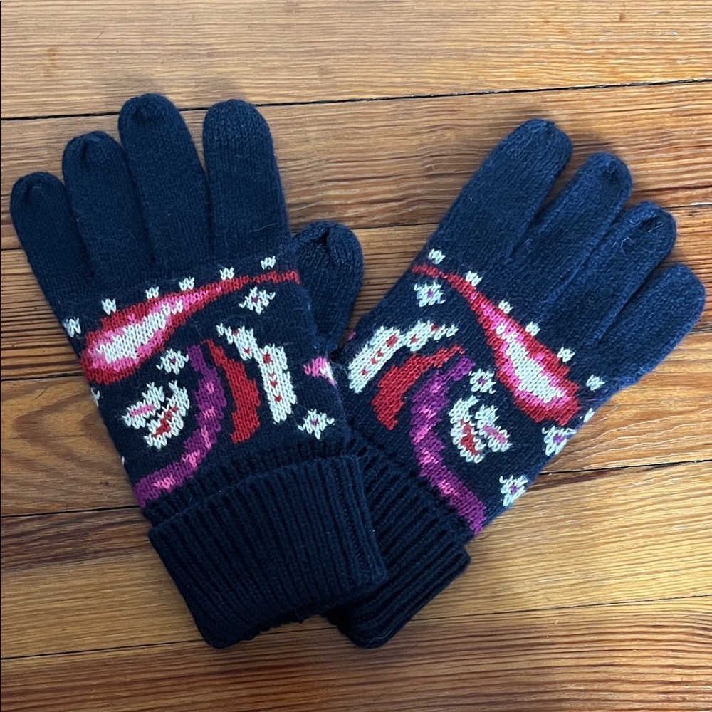 NWT Warm and Cozy Vera Bradley Navy Blue Paisley/Fair Isle Knit Gloves - OS